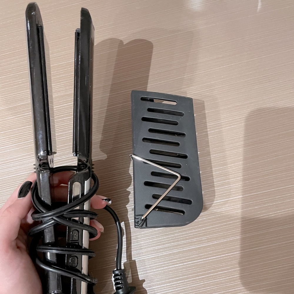 Thick Straightener